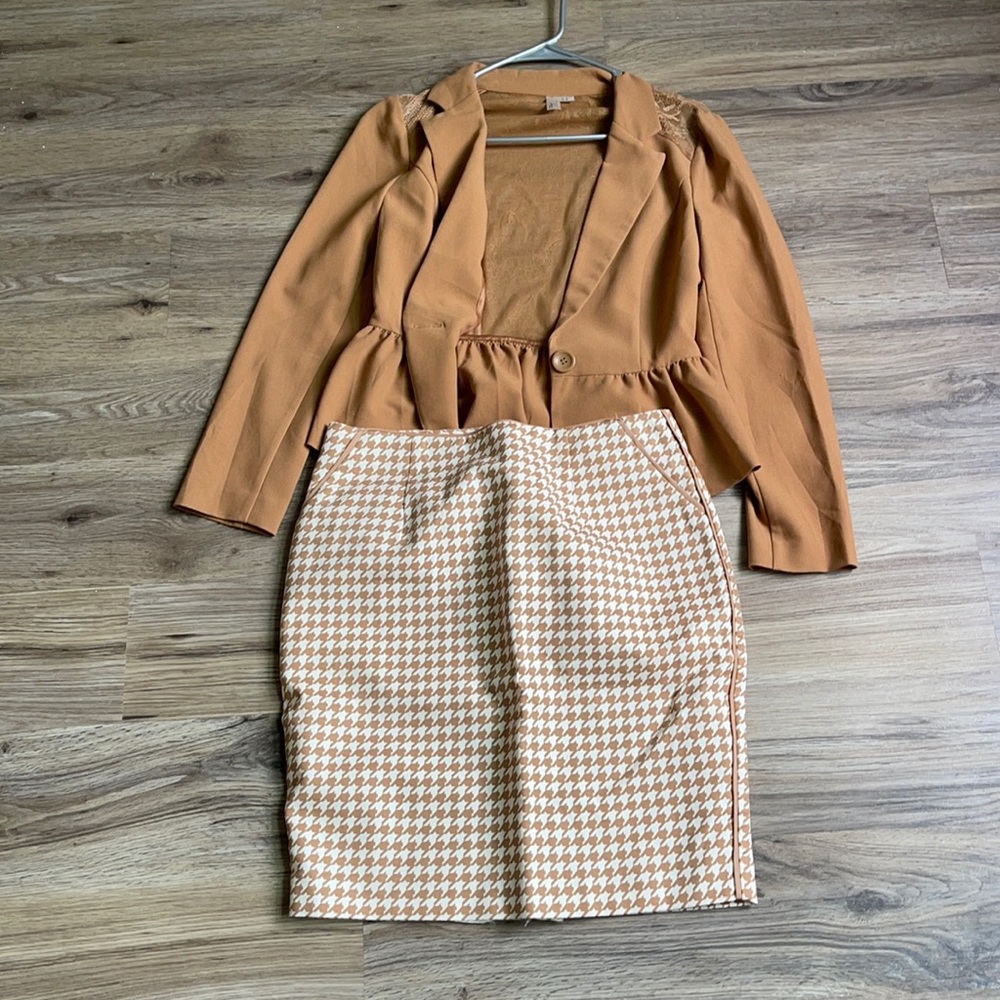Blazer (m) & skirt large